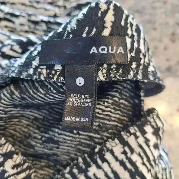 Aqua Women's Black & White Poly/Spandex Abstract Knit Flared Skirt - Picture 8 of 8